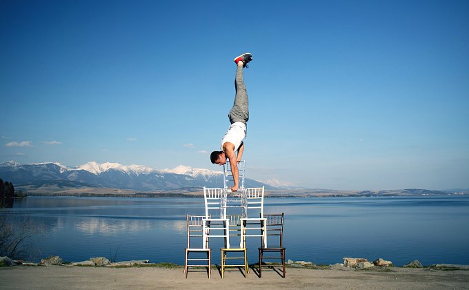 Kalistenika, Street Workout, Spartan, Parkour s Crossback, čo potrebujete vedieť o tréningu s vlastnou váhou…